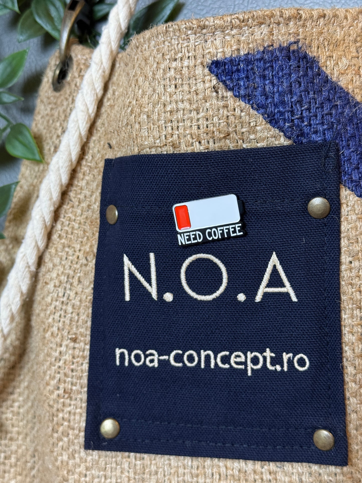 Pin "Need Coffee"