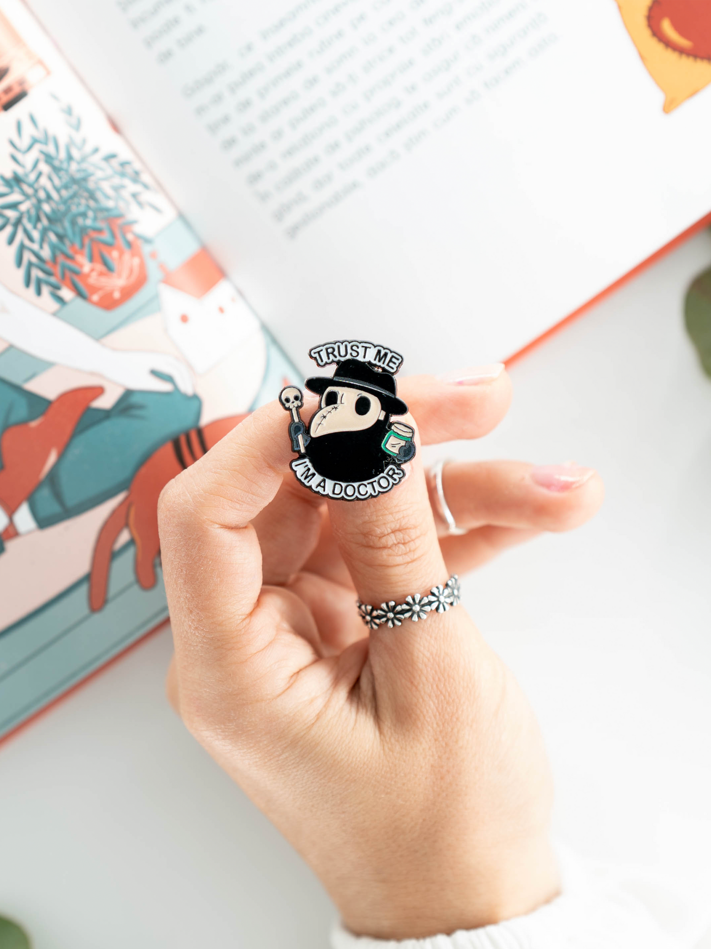 Pin "Dark Medicine Club"