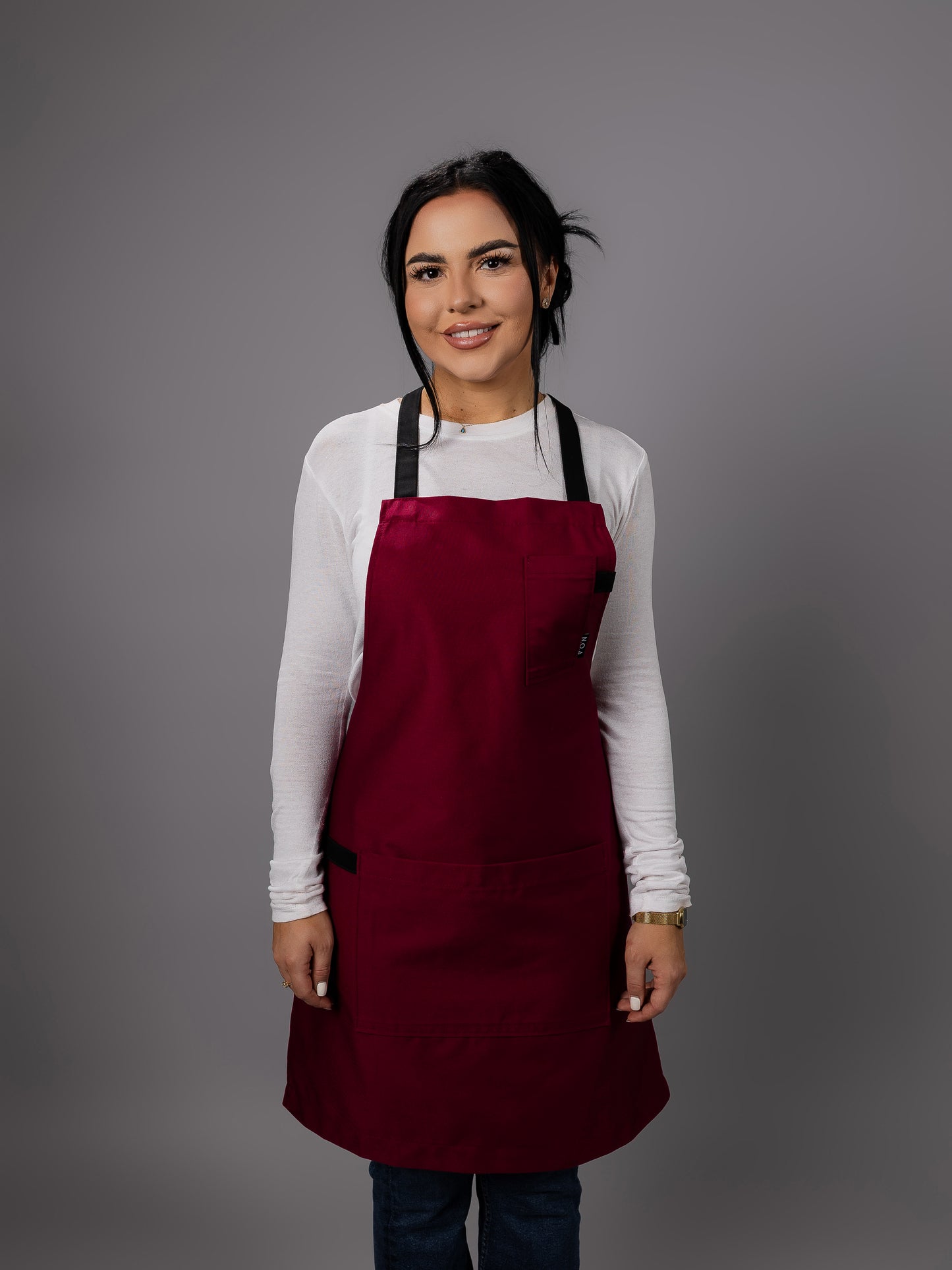Șorț vișiniu chef NOA cu bretele negre in X