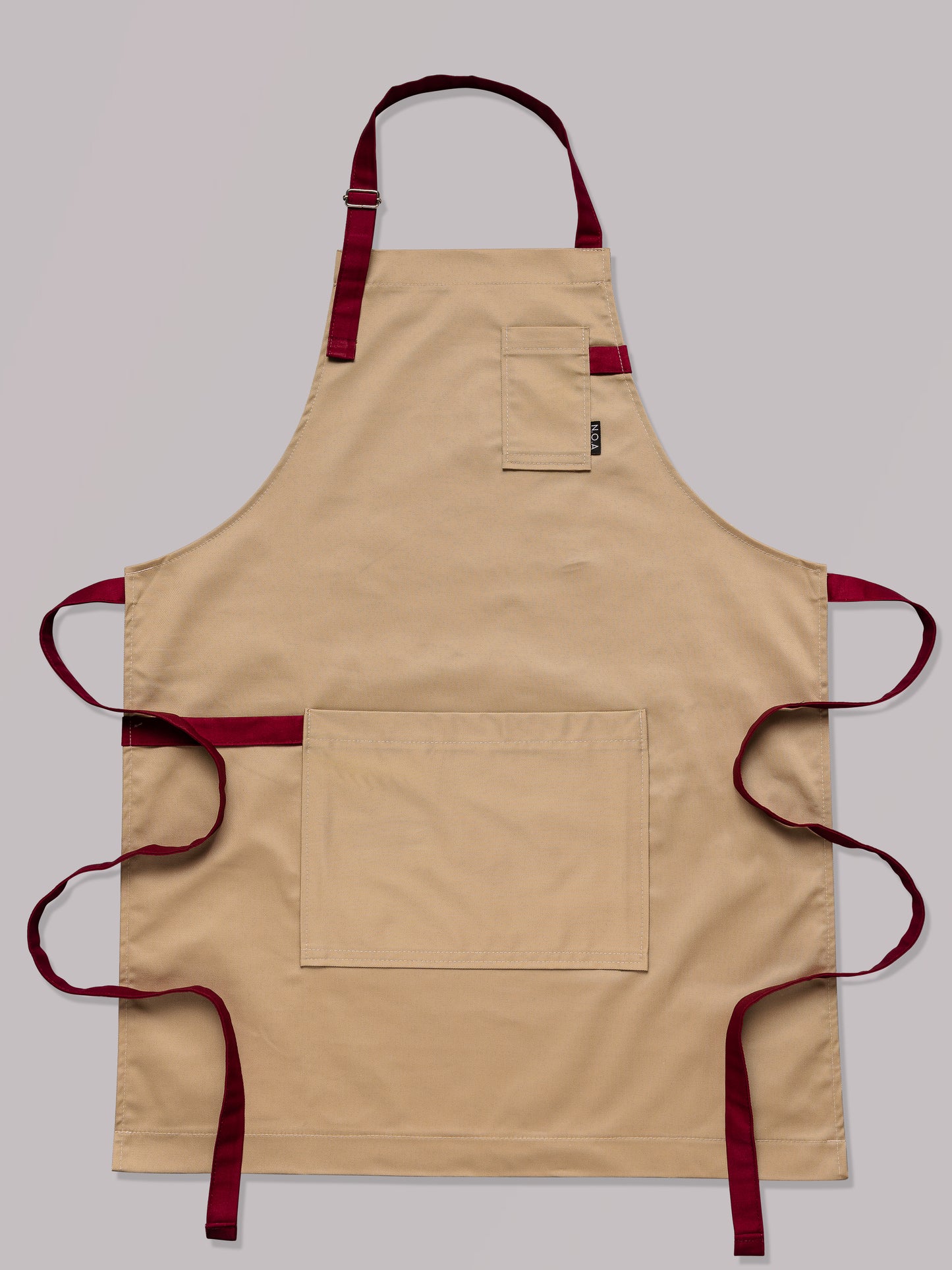 Șorț bej chef bucătar NOA – ediție profesională cu bretele burgundy