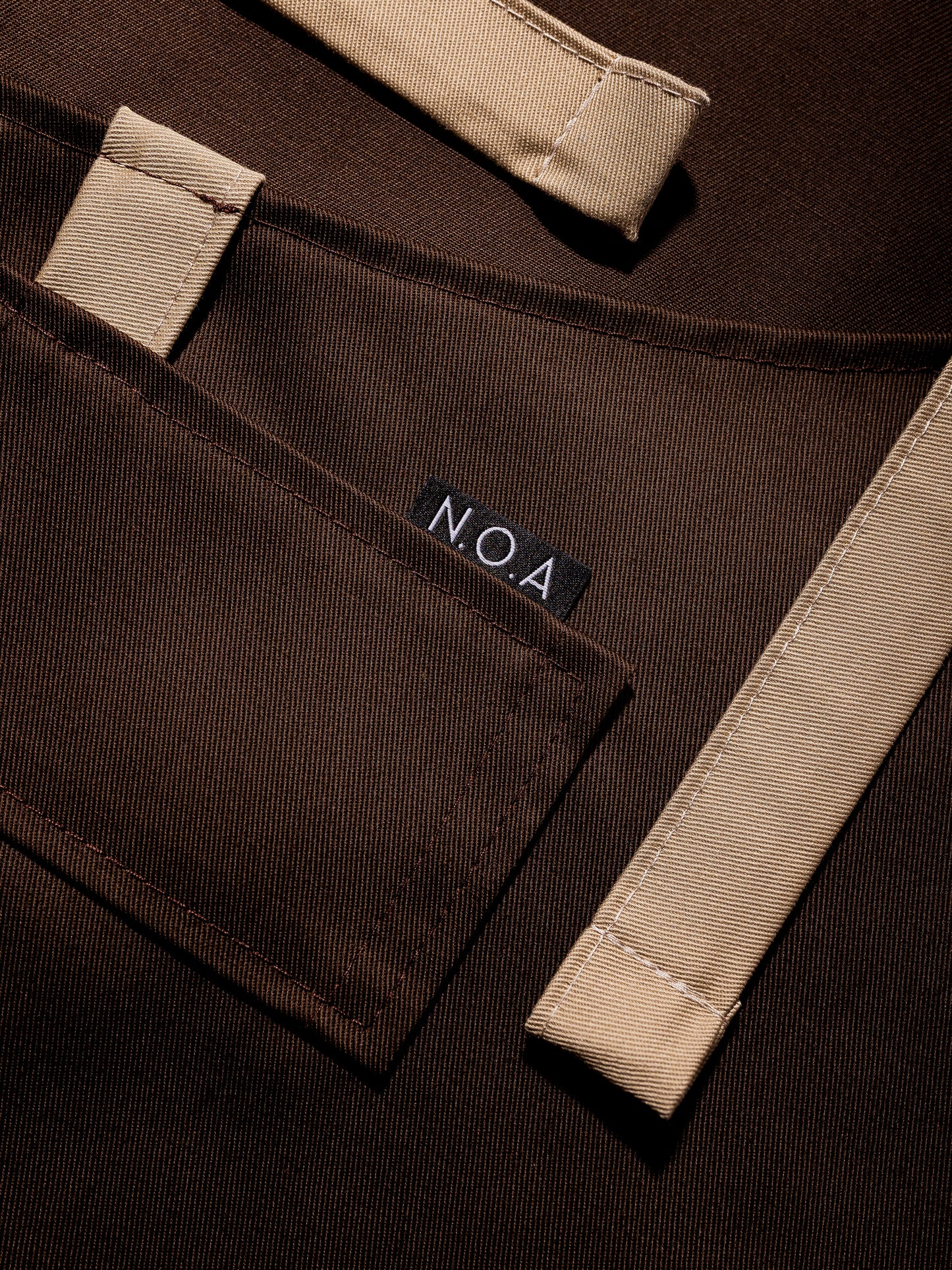 Șorț maro chef bucătar NOA – ediție profesională cu bretele bej